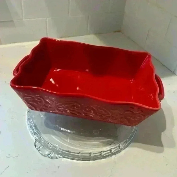 Other - Christmas Red LG Dining Collection Baking Ware